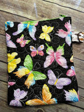 Load image into Gallery viewer, Utz Ripples Chip embroidered clutch bag
