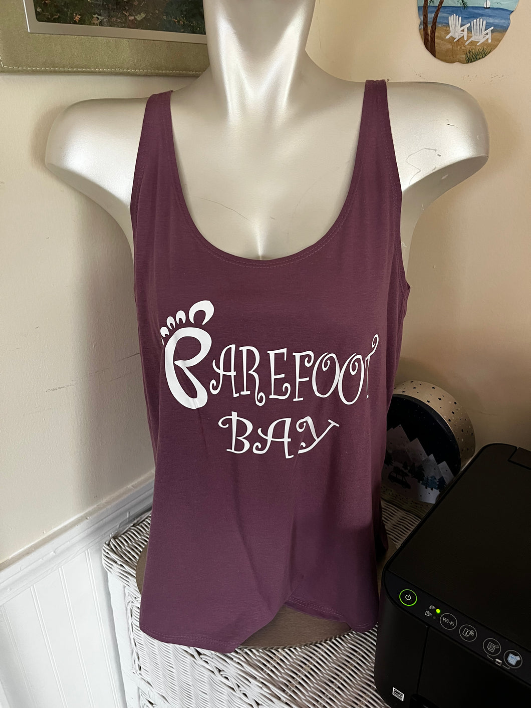 Sleeveless muscle tank Tee shirt Barefoot Bay in size Large