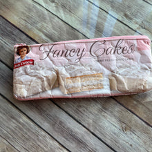 Load image into Gallery viewer, Fancy Cakes clutch bag
